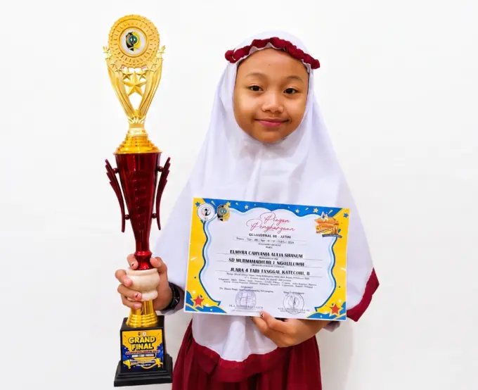 Panggung Panas, Elmyra Cahyania Aulia Shanum Gas Pol! Juara 4 Tari Tunggal APSA Jatim